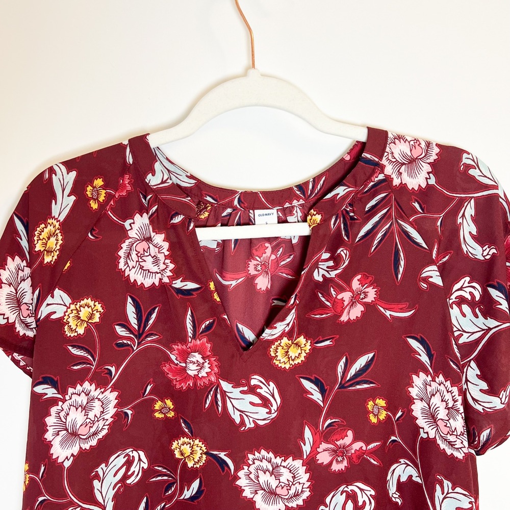 Old Navy Floral Burgundy Blouse Women's Short Sleeve Top Size Small - Picture 6 of 9